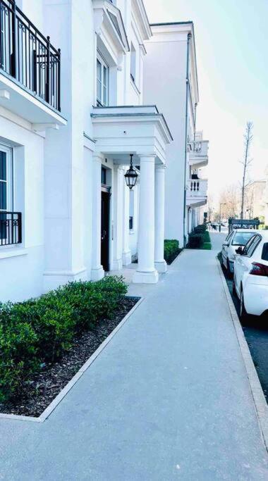 Cosy Penthouse - Large Balconies With Views - 5Min Disneyland Serris Exterior photo